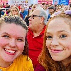 Meet your Posher, Courtney